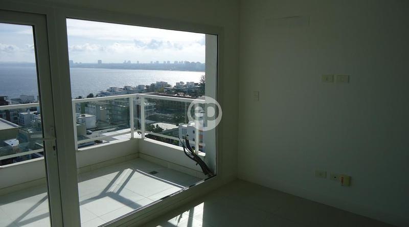 Piso alto en Punta Del Este Península. Punta For Sale 1291970