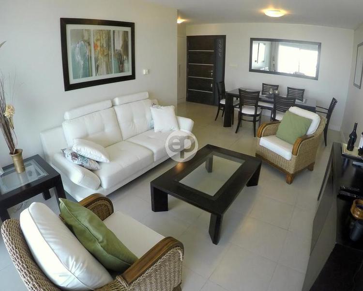 Piso alto en Punta Del Este Playa Brava. Punta For Sale 1300739