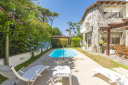 Casa en . Punta For Sale 1281307