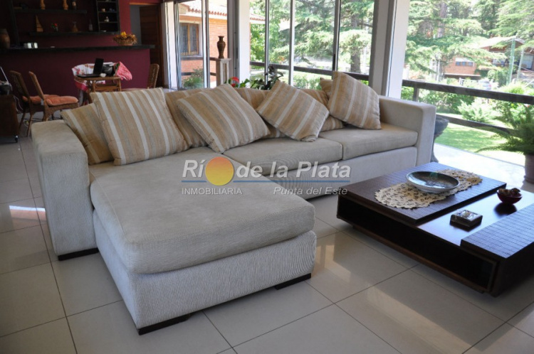 Casa en Punta Del Este. Punta For Sale 1344495