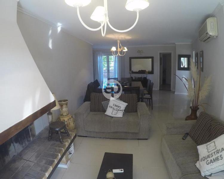 Departamento en Punta Del Este Cantegril. Punta For Sale 1302189