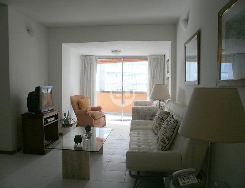 Departamento en Punta Del Este Playa Brava. Punta For Sale 1294834