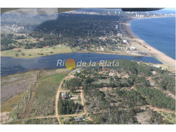 Terreno en Pinares Laguna del Diario. Punta For Sale 1344771